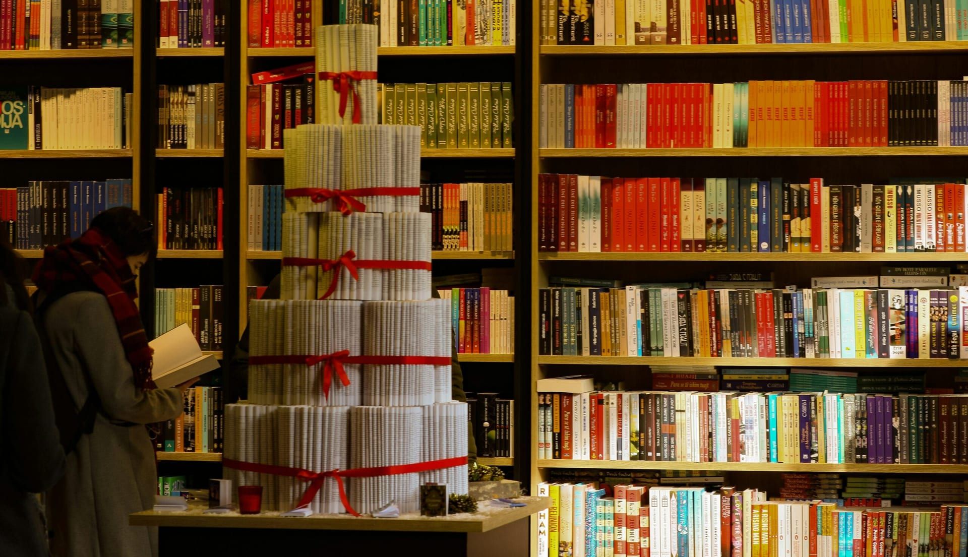 The “Romantasy” Genre Drives Sales Growth in the Book Industry