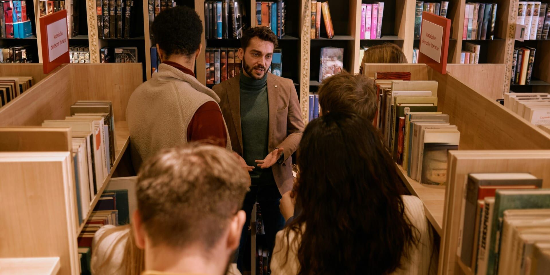 Celebrity Book Clubs Fuel January 2026 Reading Buzz