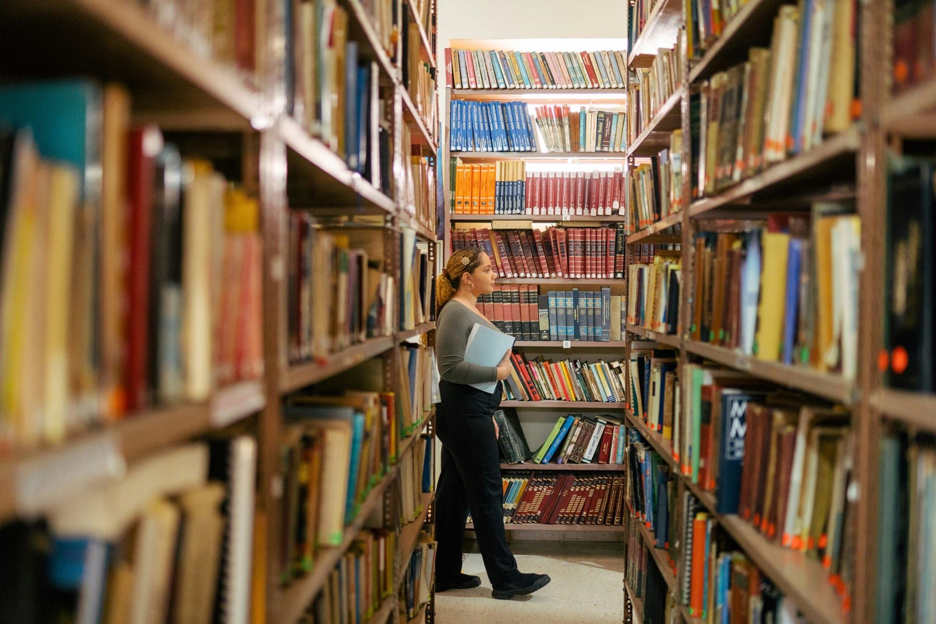 Exploring Infinite Possibilities: A Review of The Midnight Library by Matt Haig