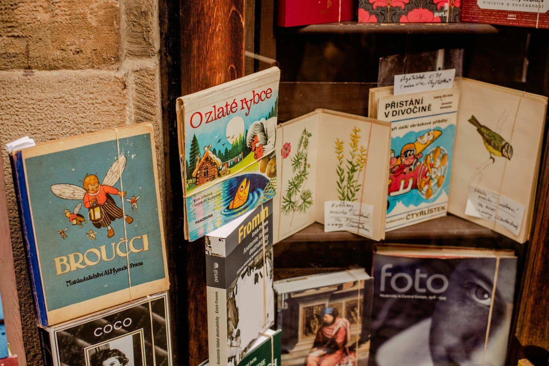 Romantasy Genre Soars in Popularity: BookTok Sparks Significant Sales Growth