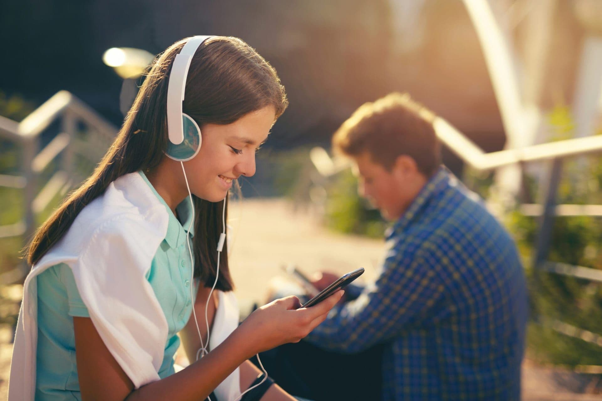 Audiobook Industry Sees Explosive Growth as Major Publishers Form Exclusive Partnerships