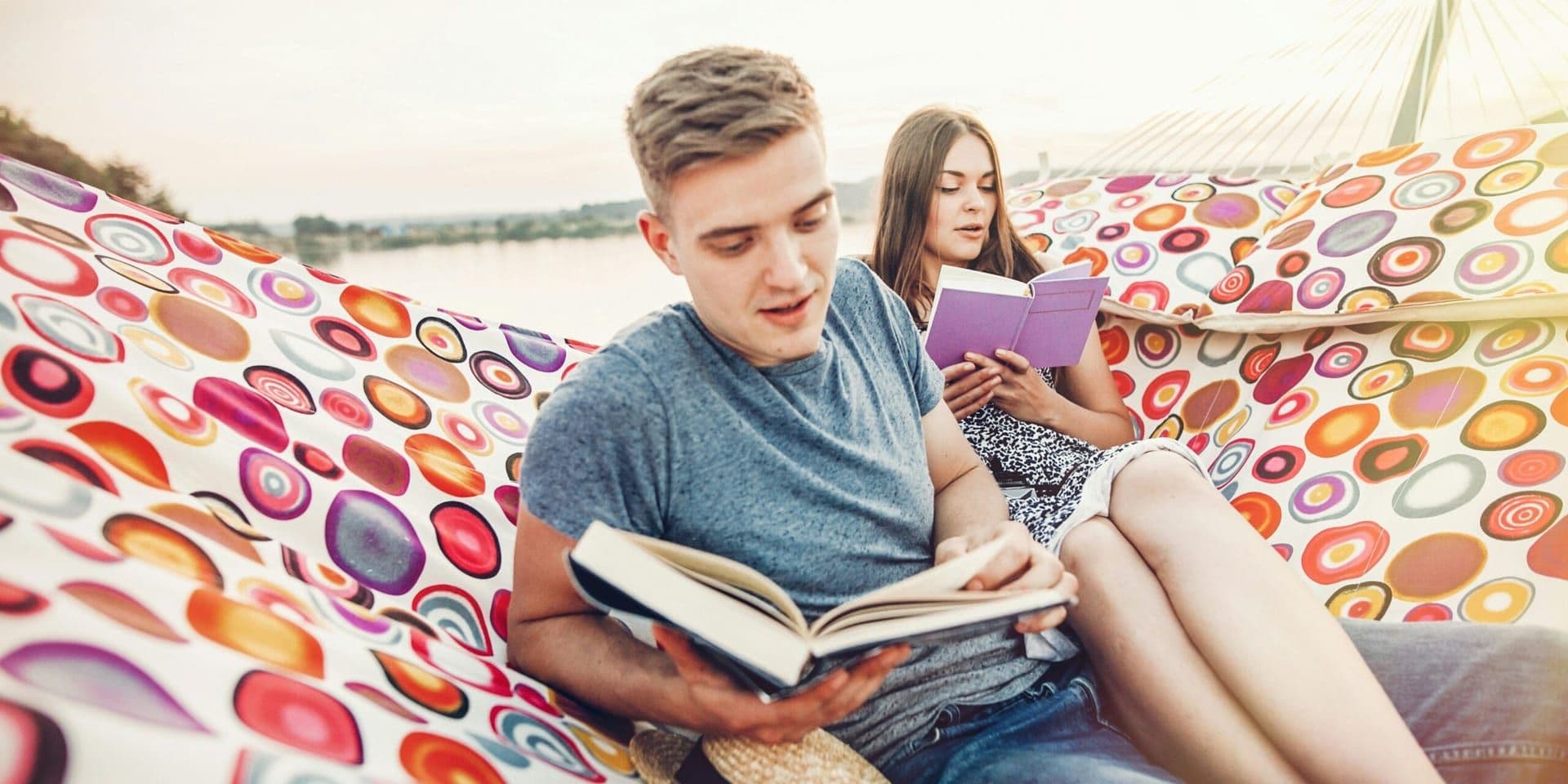 Why Book Lovers Are Turning to Winter Reading Nights