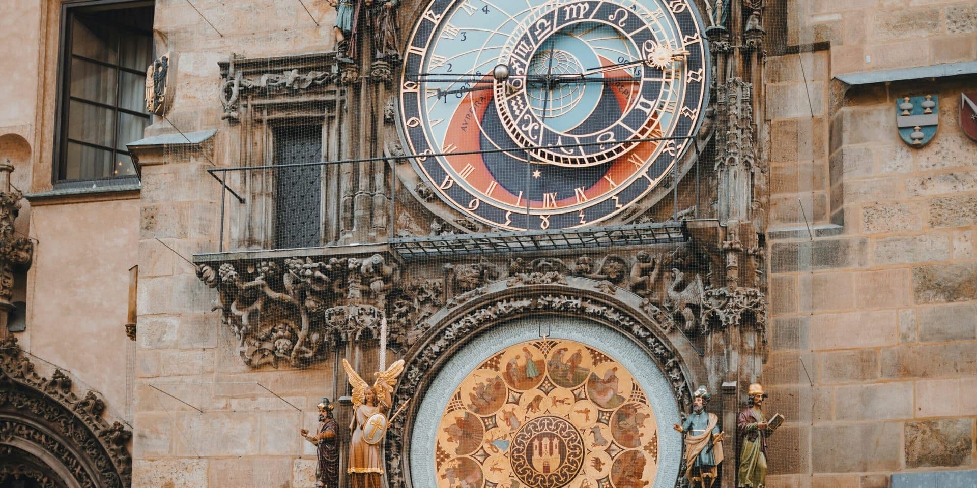 Exploring the Complexity of Time in Eternity Road by Jack McDevitt