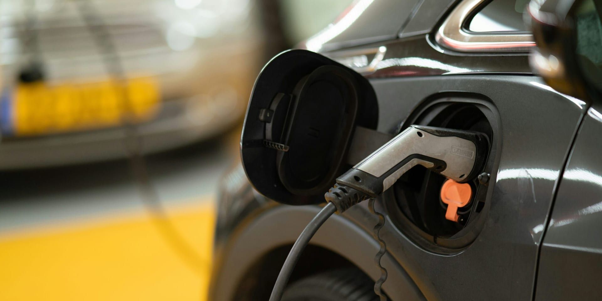 The Surge in Electric Vehicle Sales Amid Rising Gas Prices